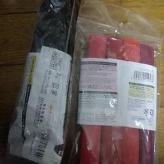 フエルト　黒と赤の画像