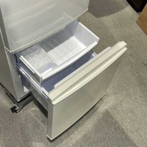 ⭐️ SHARP ⭐️ ノンフロン冷凍冷蔵庫 2020年137l大阪市近郊配送無料