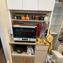 食器棚　キッチンボードの画像