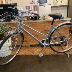 【前輪タイヤ・前輪チューブ新品！】LEDオートライト　6段変速　27インチ自転車　シルバー