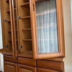 食器棚の画像