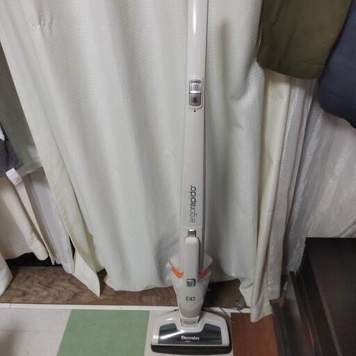 充電式掃除機　ergorapido