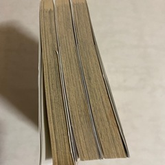 高橋さんが聞いている。1〜3巻の画像