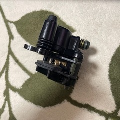v125g中華製キャリパーの画像