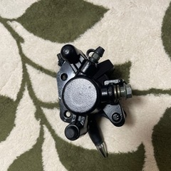 v125g中華製キャリパーの画像