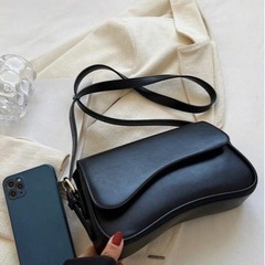 shien バッグの画像