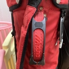 ゴルフ　赤のみです。