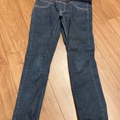 マタニティジーンズ　レギンス　ユニクロ