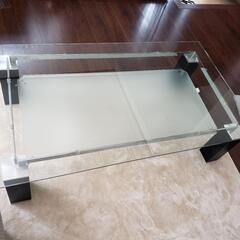 ニトリ　ガラステーブル ニトリで購入した大きなガラステーブル