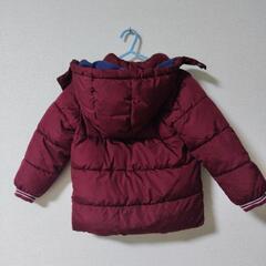 100サイズ　えんじ色の上着の画像