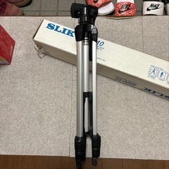 カメラ三脚