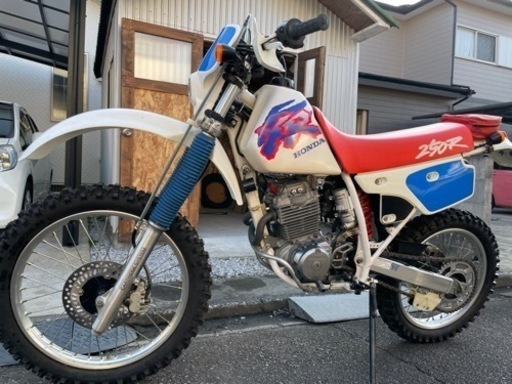 バイク XR250R (ME-06)