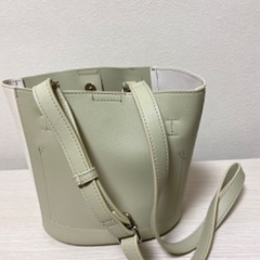 beams ビームスハートのバック　肩掛け　ハンド兼用の画像