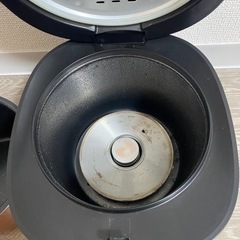 炊飯器　4合炊き　ROOMMATE  早い者勝ちの画像
