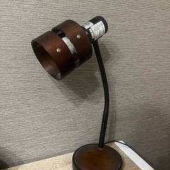 【成約済み】テーブルランプ