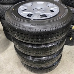 新車外し 200系 ハイエース 195/80R15  2023年...