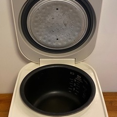 タイガー炊飯器(3合)の画像