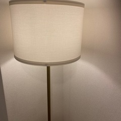 IKEA フロアランプの画像