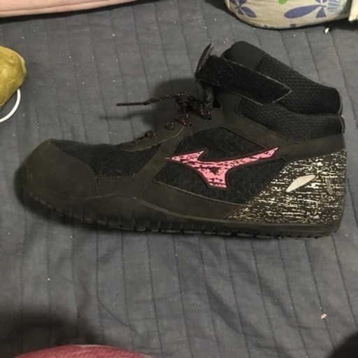 ミズノの安全靴