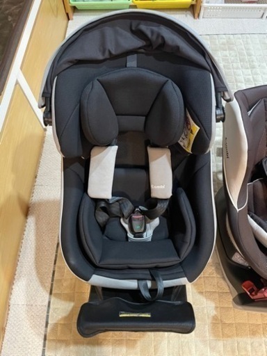[SOLD OUT] 美品 コンビ チャイルドシート ISOFIX