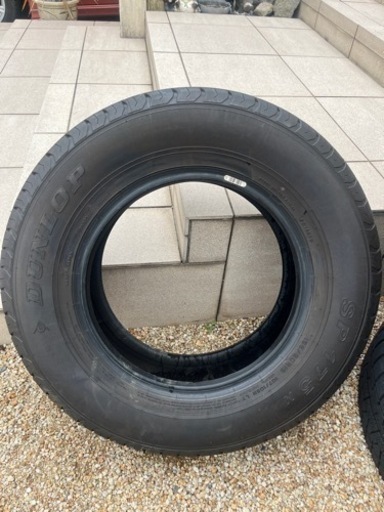 ★決定致しました★ハイエース　タイヤ4本　ダンロップ