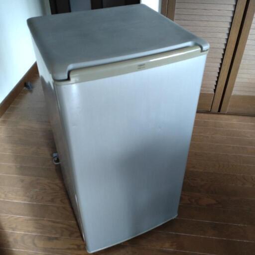 ★AQUA　小型　冷蔵庫