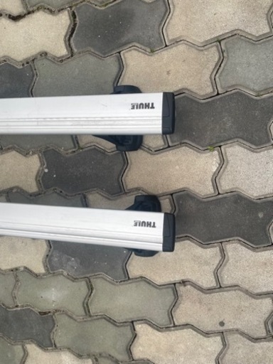 THULE  3シリーズ用　キャリアベース