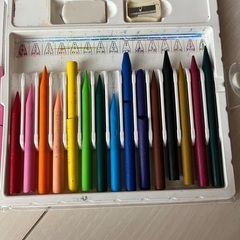 クーピー15色の画像