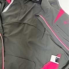オークリー.OAKLEYユニセックスベストの画像