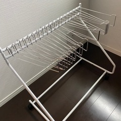 ズボンハンガー