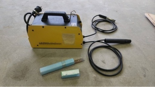 溶接機　100V 美品！