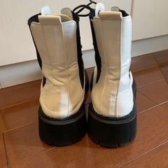 ショートブーツ  白 ホワイト  Lサイズの画像