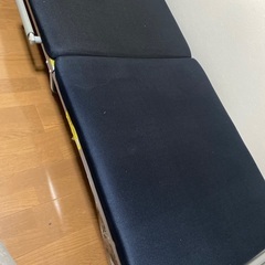 折りたたみベット(マット付き)の画像