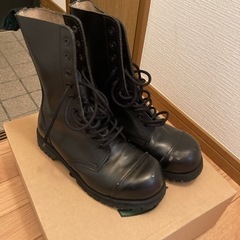 黒　ブーツ