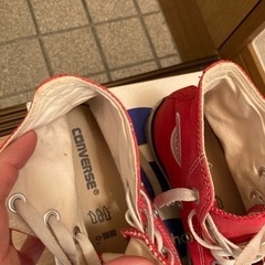 converse スニーカー　赤の画像