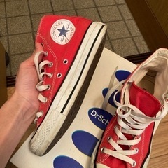 converse スニーカー　赤の画像