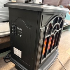 暖炉調電気ファンヒーター　ユアサ　YVS-1200YD　の画像