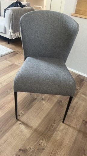 Cherry チェア　新品同様　1脚の値段