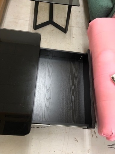 ☘️ガラス製センターテーブル引き出し付☘️