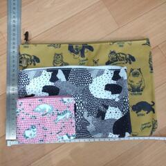 マーブルシュッド　猫柄ポーチ　3つセットの画像