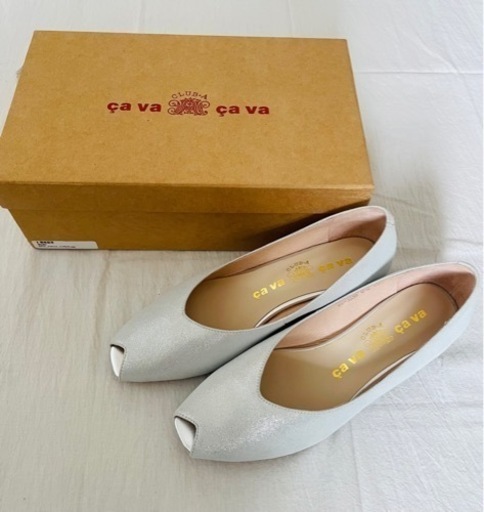 [サヴァサヴァ] パンプス cavacava ホワイト シルバー 22.5cm