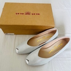 [サヴァサヴァ] パンプス cavacava ホワイト シルバー...