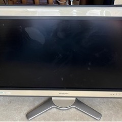 AQUOSシャープ！32インチ❣️ホワイト❣️