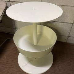 家具 サイドテーブル　IKEAの画像