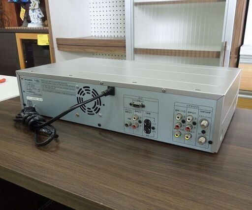 MITSUBISHI ビデオ一体型DVDデッキ 楽レコ 2005年製 DVR-S310 リモコン付き VHS/DVD 再生/ダビング確