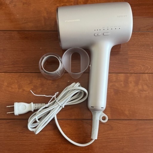 再値下げ　高級ドライヤー　ナノケア