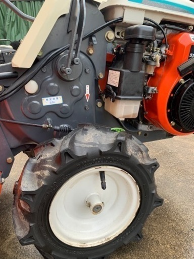 耕耘機　Kubota TR60