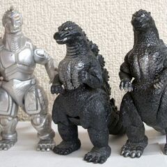 当時物 特撮 東宝怪獣 フィギュア 7体セット　キングギドラ メカゴジラ デストロイア など 90年代 まとめて　☆ PayPay(ペイペイ)決済可能 ☆ 札幌市 豊平区 平岸 平岸店の画像