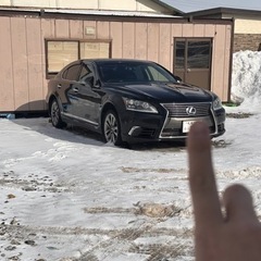 LEXUS ls600h  取引中