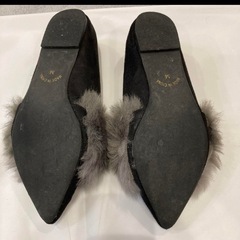 ファーパンプスの画像